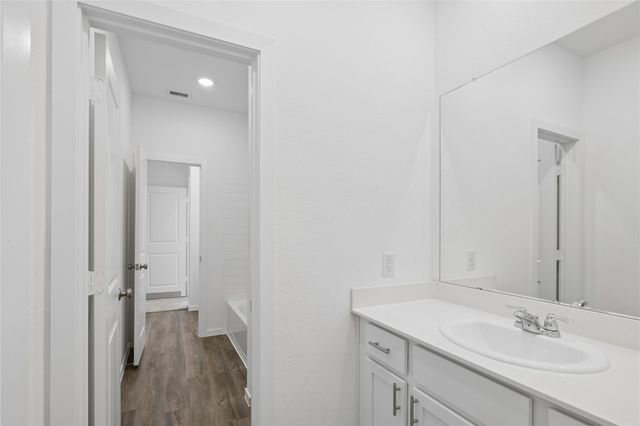 9918 Lockridge Manor Drive, Baytown, TX 77521