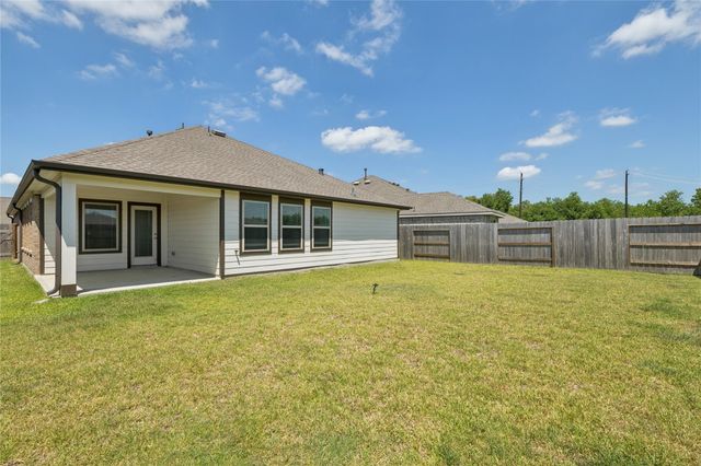 9918 Lockridge Manor Drive, Baytown, TX 77521