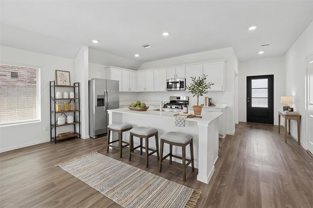 9918 Lockridge Manor Drive, Baytown, TX 77521