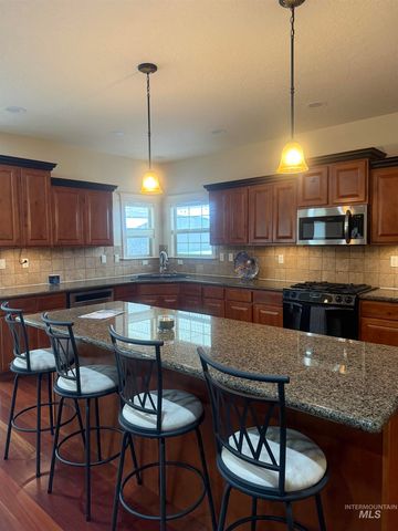 2813 S Bayhill Ct, Nampa, ID 83686