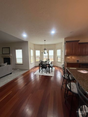 2813 S Bayhill Ct, Nampa, ID 83686