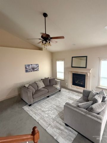 2813 S Bayhill Ct, Nampa, ID 83686