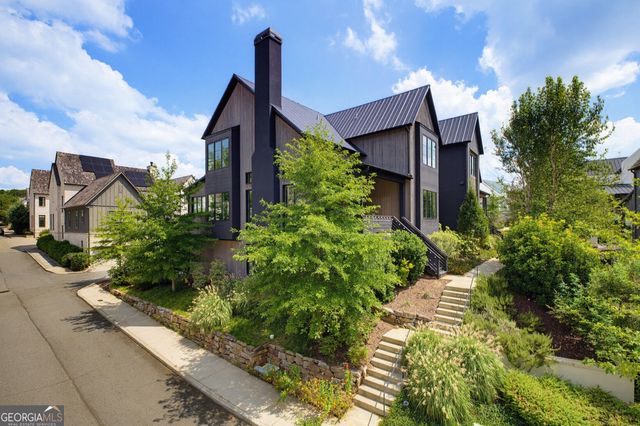 304 Mado Lane, Chattahoochee Hills, GA 30268