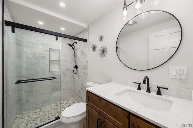 2013 Pleasant Avenue, Vienna, NY 13157