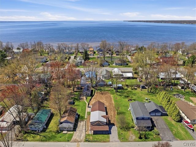 2013 Pleasant Avenue, Vienna, NY 13157