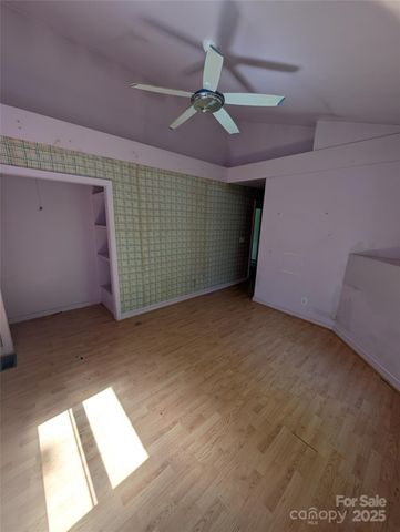 720 New Market Road, Tryon, NC 28782