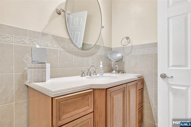 464 Liberty Street 106, Little Ferry, NJ 07643