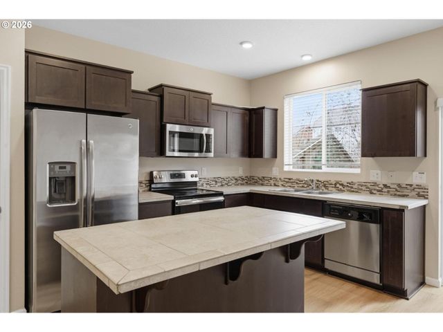 12813 Se 155TH Ave, Happy Valley, OR 97086