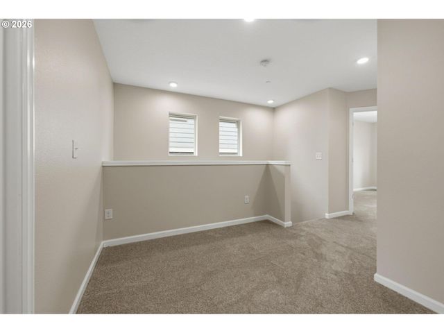 12813 Se 155TH Ave, Happy Valley, OR 97086