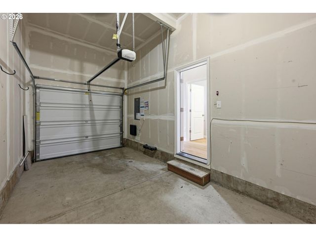 12813 Se 155TH Ave, Happy Valley, OR 97086