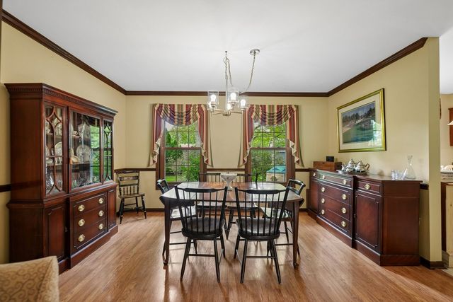 737 Clovetree Court, Naperville, IL 60540