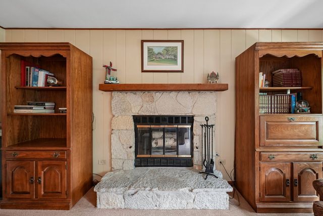 737 Clovetree Court, Naperville, IL 60540