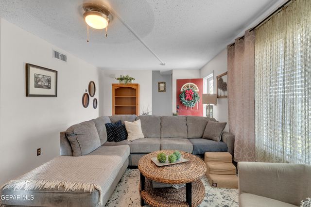 217 Maricopa Drive, El Paso, TX 79912