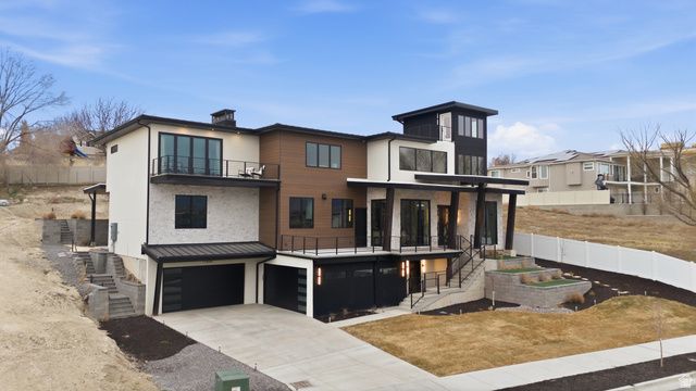 11606 S HALCOM DR, South Jordan, UT 84095