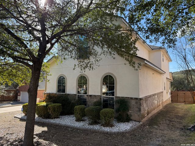 16015 Ponderosa Pass, Helotes, TX 78023