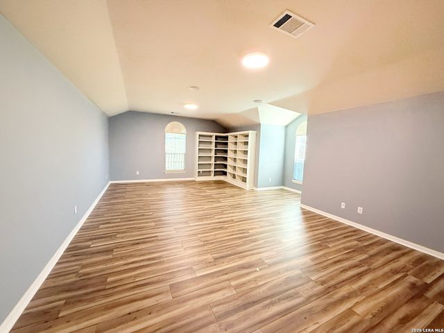 16015 Ponderosa Pass, Helotes, TX 78023