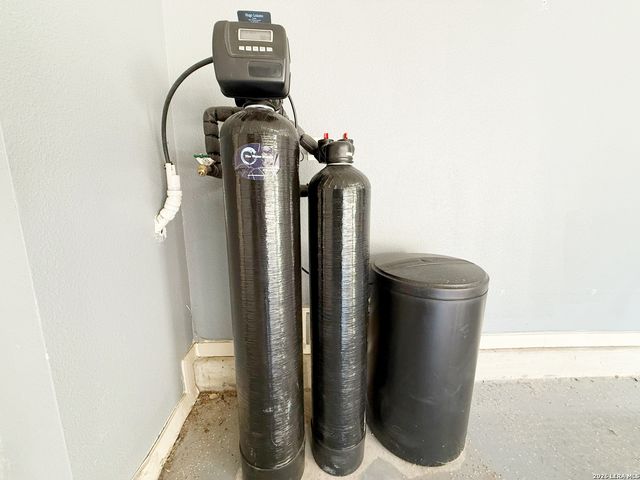 16015 Ponderosa Pass, Helotes, TX 78023