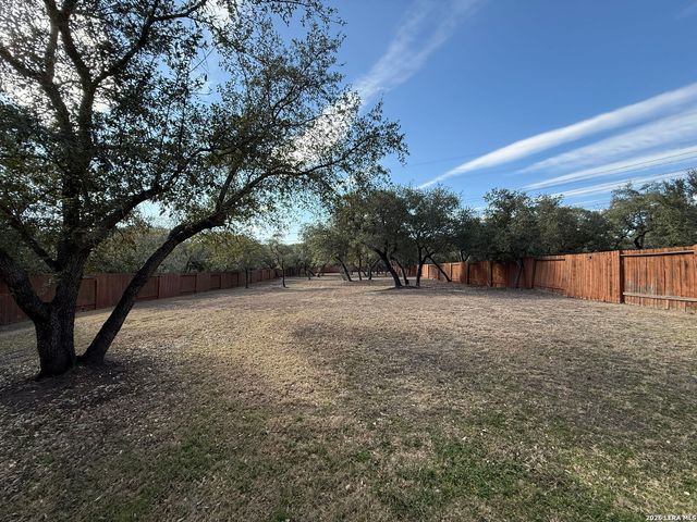 16015 Ponderosa Pass, Helotes, TX 78023