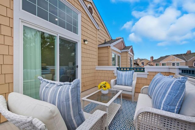 123 Positano Circle 406, Redwood City, CA 94065