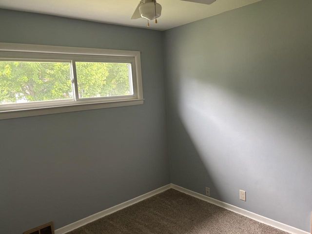 4945 W Tesch AVENUE, Milwaukee, WI 53220