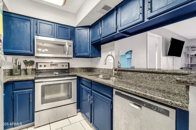 540 N MAY -- 3105, Mesa, AZ 85201