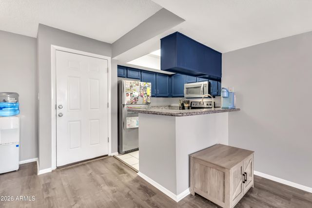 540 N MAY -- 3105, Mesa, AZ 85201