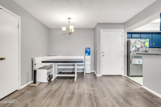 540 N MAY -- 3105, Mesa, AZ 85201