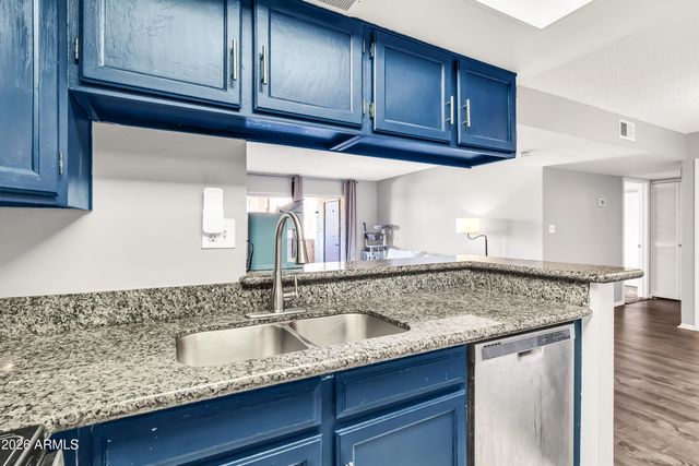 540 N MAY -- 3105, Mesa, AZ 85201