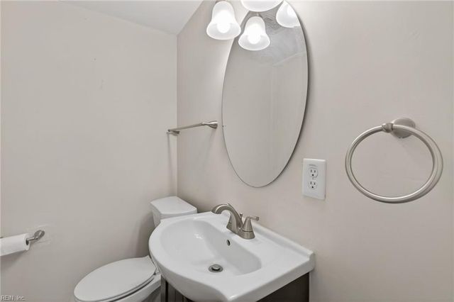 331 Sunflower CT, Virginia Beach, VA 23454