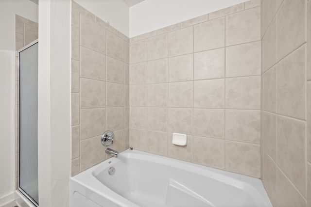 2238 W Maypole Avenue 101, Chicago, IL 60612