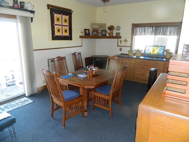 4622 E 9th Ave, Winfield, KS 67156