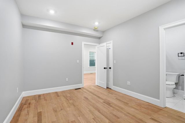 13 Langmaid Ave 1, Somerville, MA 02145