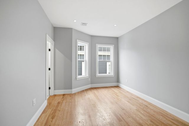 13 Langmaid Ave 1, Somerville, MA 02145