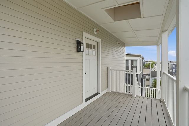13 Langmaid Ave 1, Somerville, MA 02145