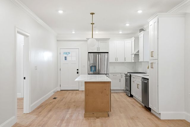 13 Langmaid Ave 1, Somerville, MA 02145