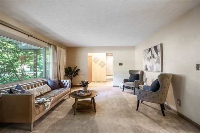 1072 Ceylon Circle, Beavercreek, OH 45430