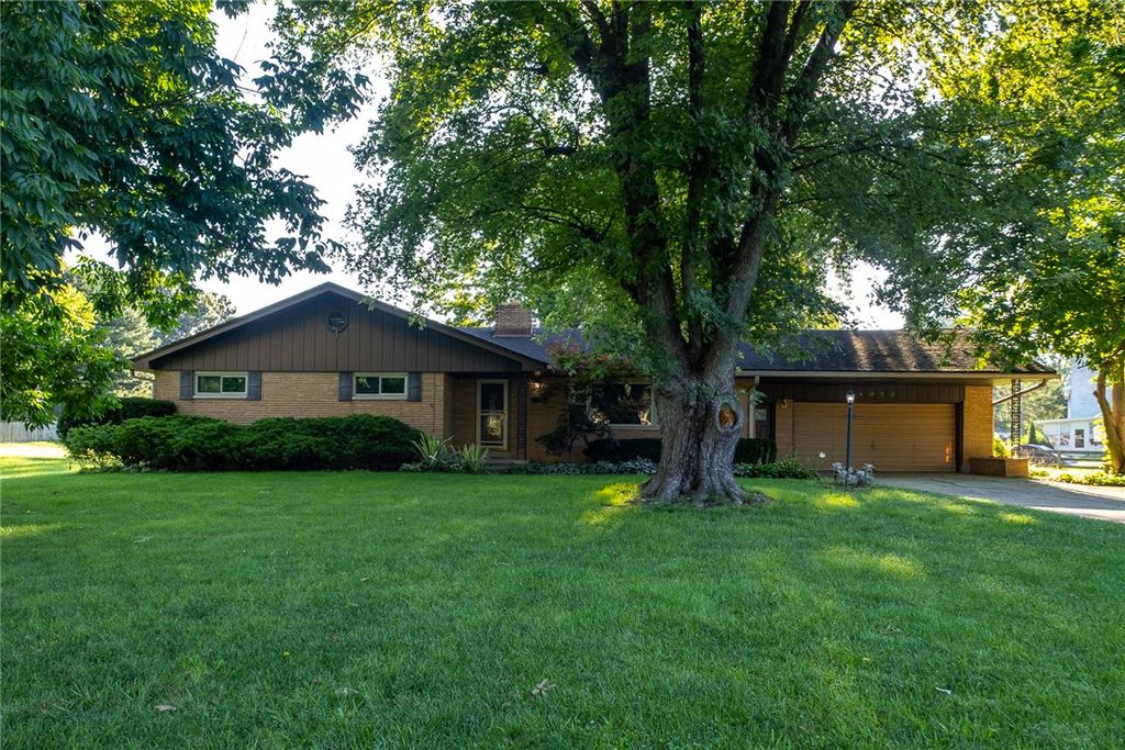 1072 Ceylon Circle, Beavercreek, OH 45430