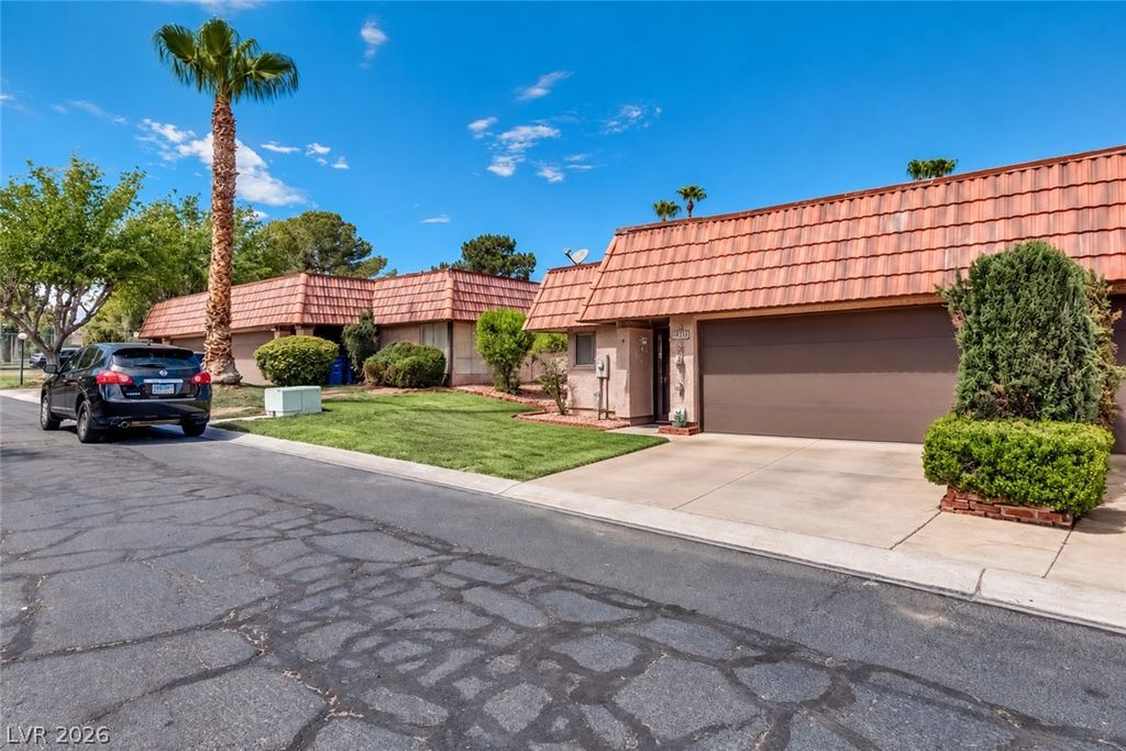 6436 Candlebrush Lane, Las Vegas, NV 89107 — exterior