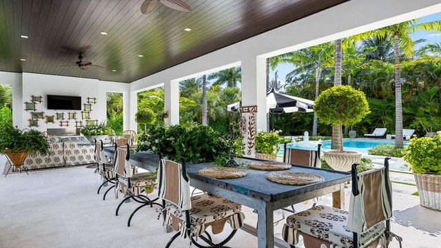 18 E Ocean Avenue, Ocean Ridge, FL 33435