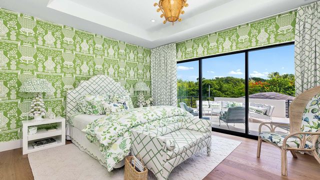 18 E Ocean Avenue, Ocean Ridge, FL 33435