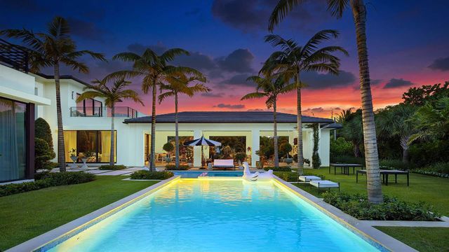 18 E Ocean Avenue, Ocean Ridge, FL 33435