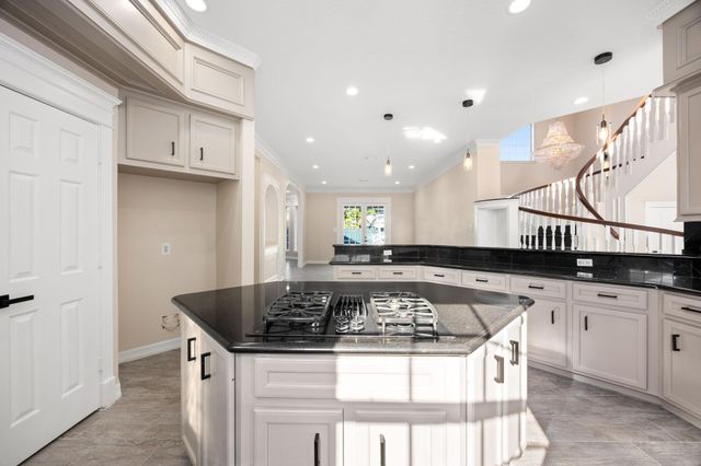 1002 Island View, League City, TX 77565