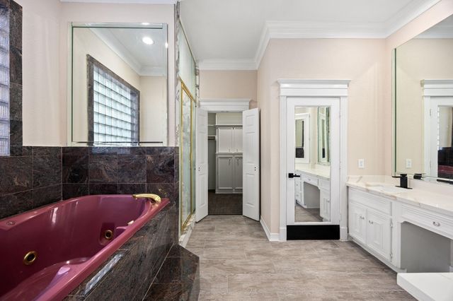 1002 Island View, League City, TX 77565