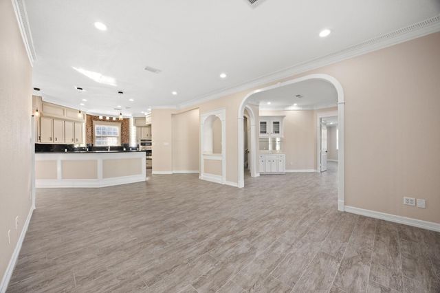 1002 Island View, League City, TX 77565