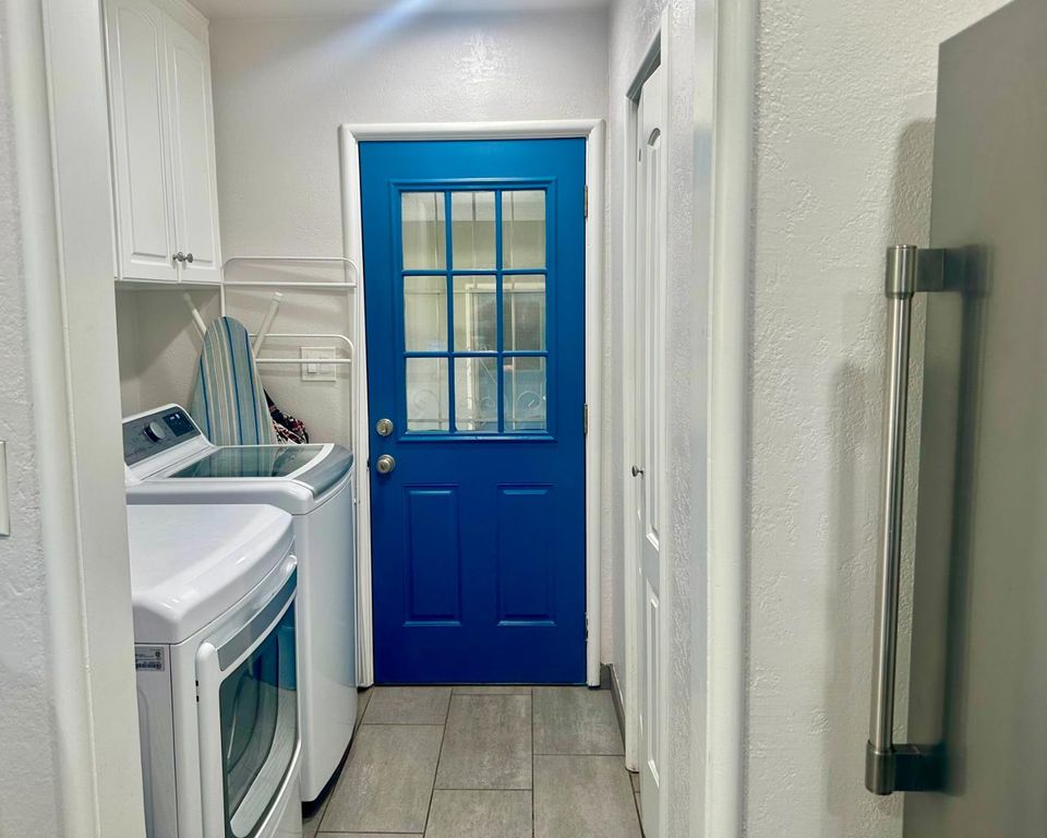 Image 11 of property listing at 5386 N Fruit Avenue, Fresno, CA 93711