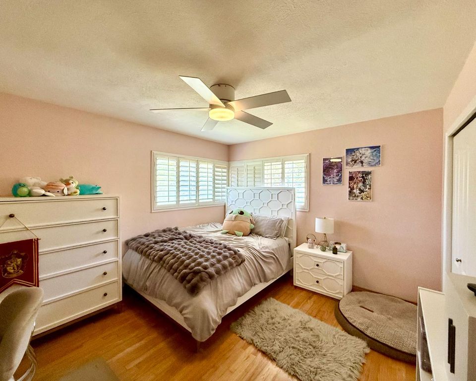 Image 13 of property listing at 5386 N Fruit Avenue, Fresno, CA 93711