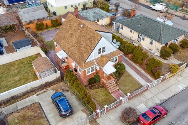 22039 136th Avenue, Laurelton, NY 11413