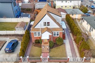 22039 136th Avenue, Laurelton, NY 11413