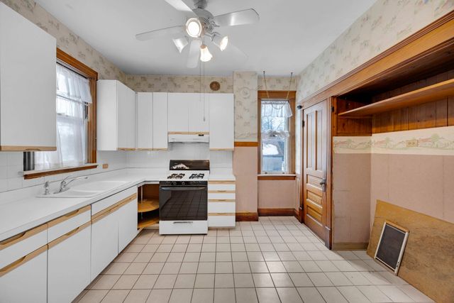 1322 Main Street, Crete, IL 60417