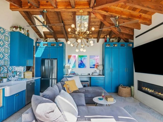 22331 Swenson Drive, Topanga, CA 90290
